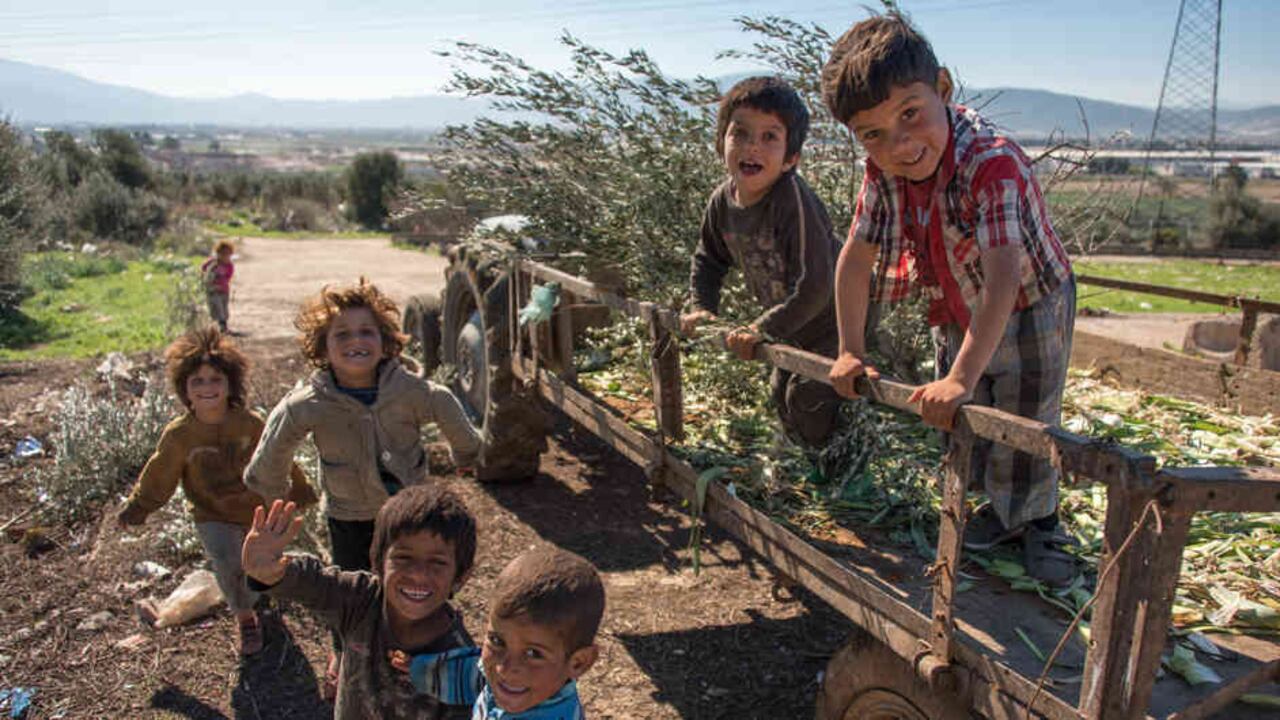 En 2016, el gobierno incorporó a los niños refugiados en el sistema educativo turco.