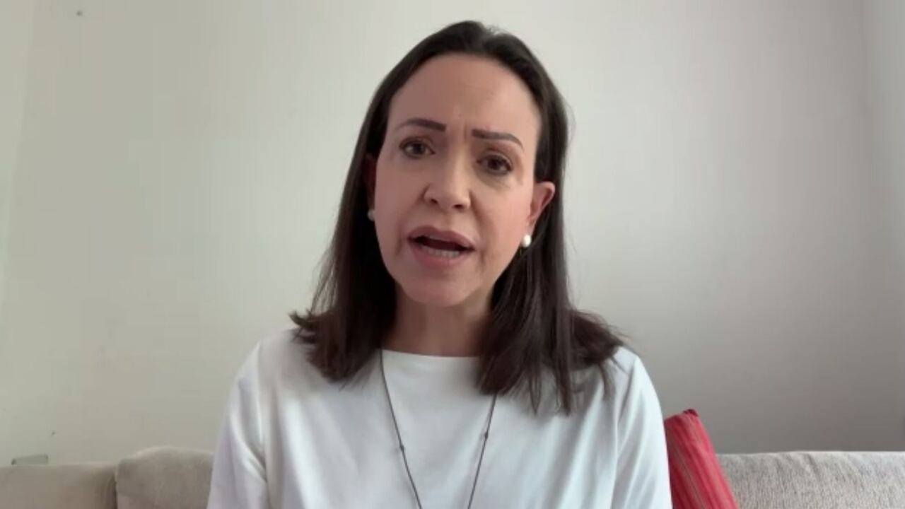 A través de una rueda de prensa internacional, la líder opositora se manifestó frente a la represión en Venezuela