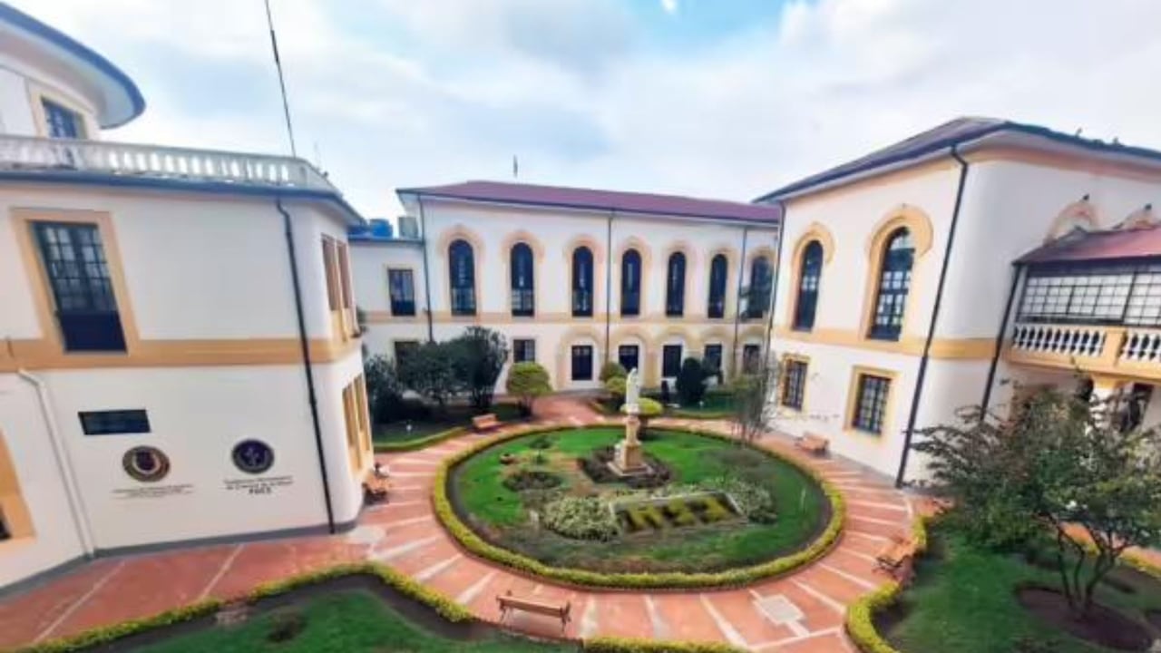 Imagen de la fachada del Hospital de San José.