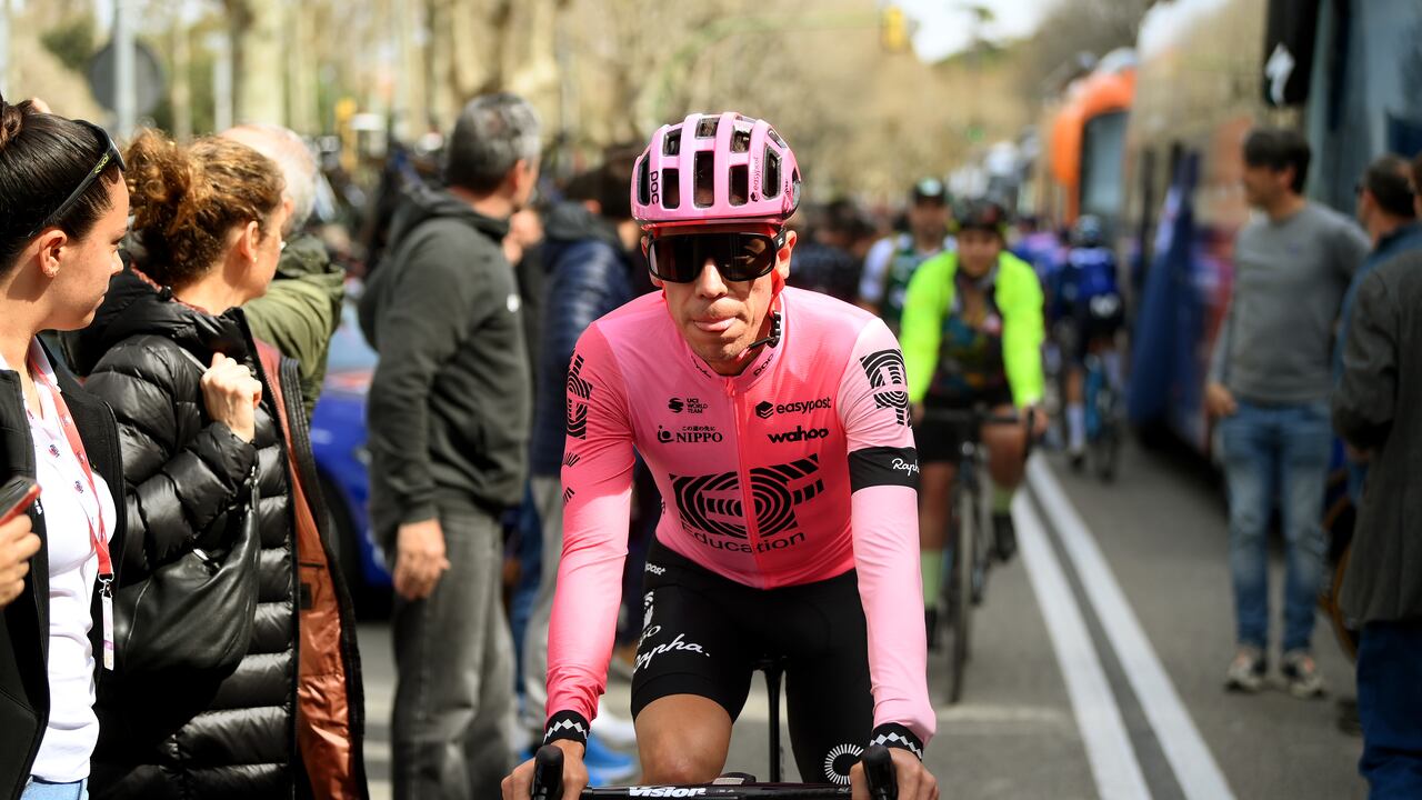 Rigoberto Urán sigue en el top 10 de la general.