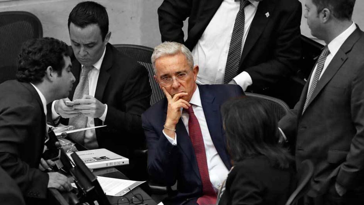 Uribe propuso un acuerdo con las "mayorías" del Senado para intentar salvar las objeciones.
