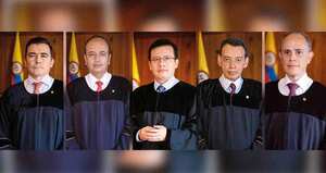 César Reyes, Héctor Alarcón., Misael Rodríguez, Francisco Farfán y Marco Antonio Rueda. En la decisión de 1.554 páginas, los cinco magistrados de la Sala de Instrucción concluyen que hubo un modus operandi para manipular testigos y que el expresidente lo sabía y lo consentía. | Corte definirá si Álvaro Uribe sabía lo que hacía su abogado, Diego Cadena