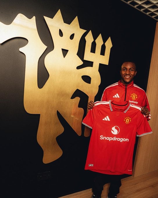 Cristian Orozco con el Manchester United
