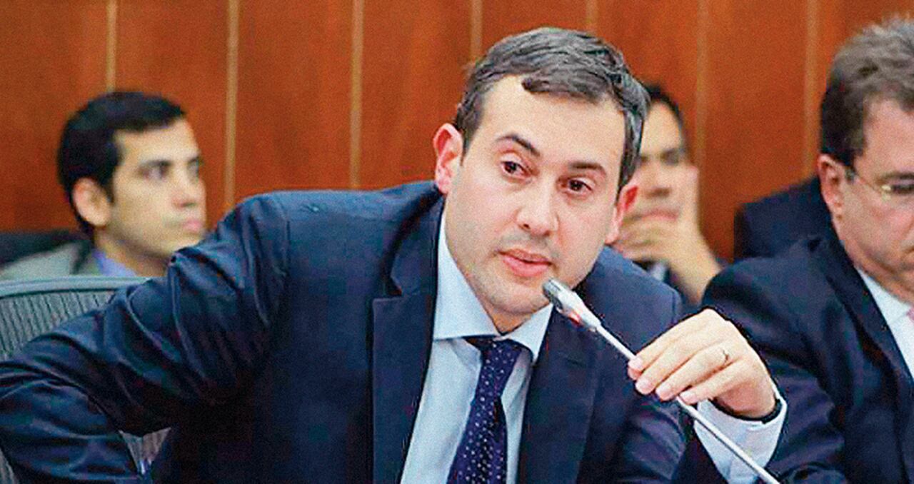 Mario Fernández Alcocer, excongresistaEuclides Torres le habría entregado 300 millones de pesos para organizar el transporte en Sucre.