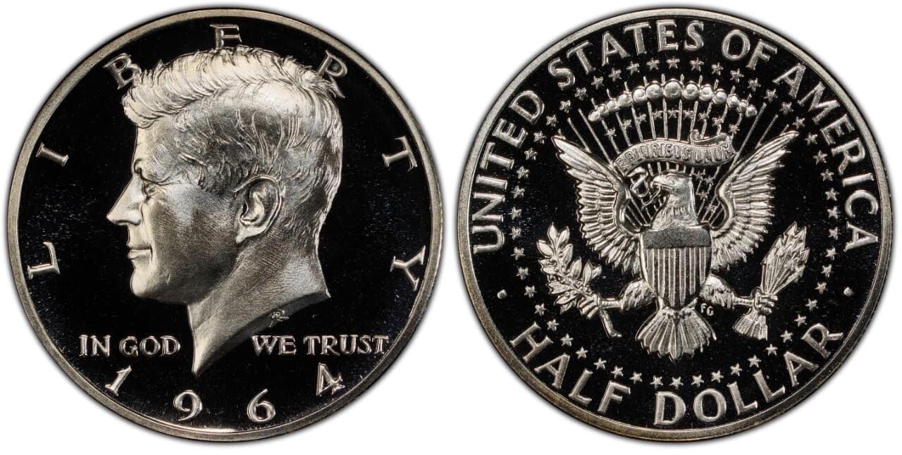 Moneda Kennedy 1964 DCAM “Accented Hair” encapsulada por PCGS, en excelente estado de conservación.