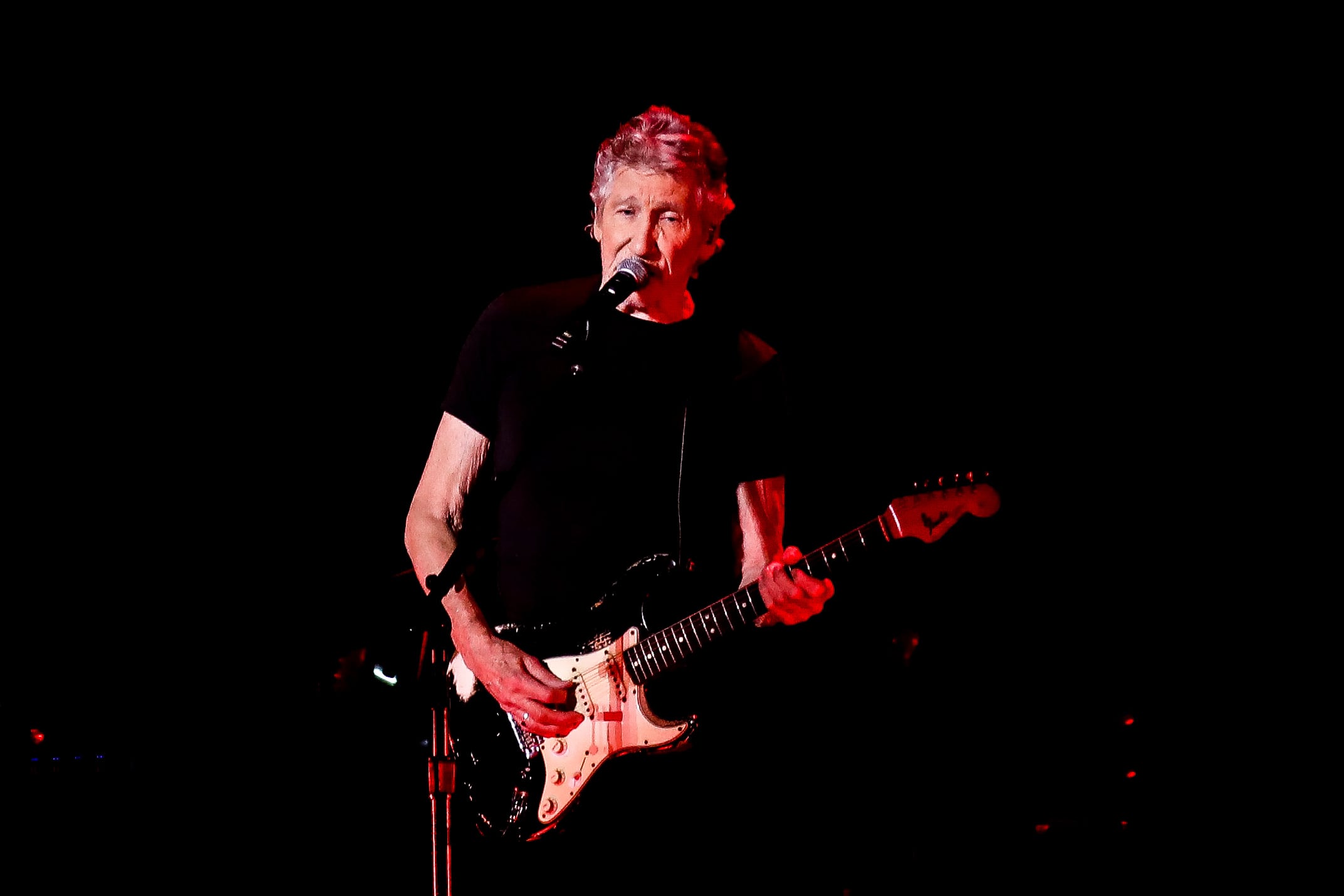 Concierto 5 de diciembre en el coliseo Live en la ciudad de Bogotá