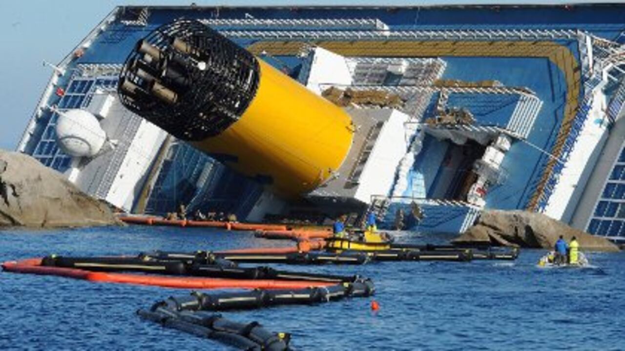 La cifra de víctimas mortales del naufragio del crucero 'Costa Concordia' se elevó a 16.