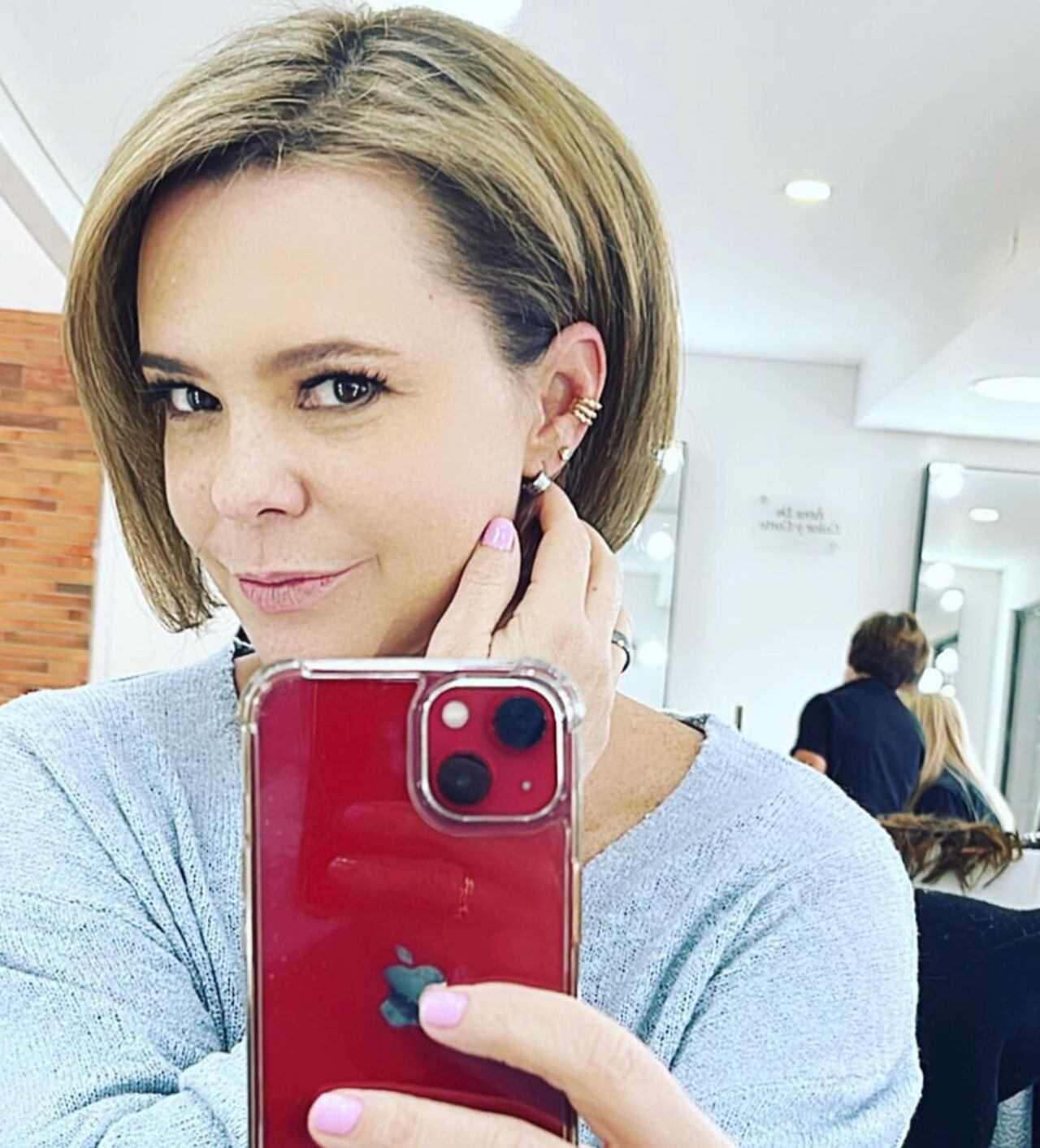 El llamativo cambio de look de Natasha Klauss