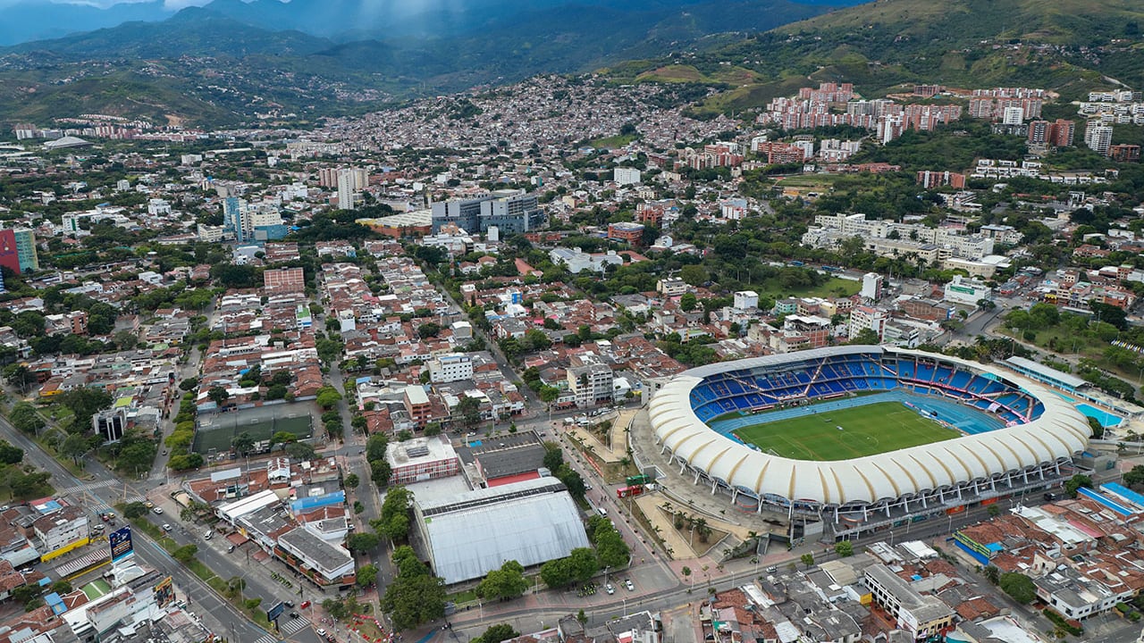 Vista aérea del estadio Pascual Guerrero, uno de los escenarios que ha consolidado a Cali como sede de grandes eventos deportivos y musicales.