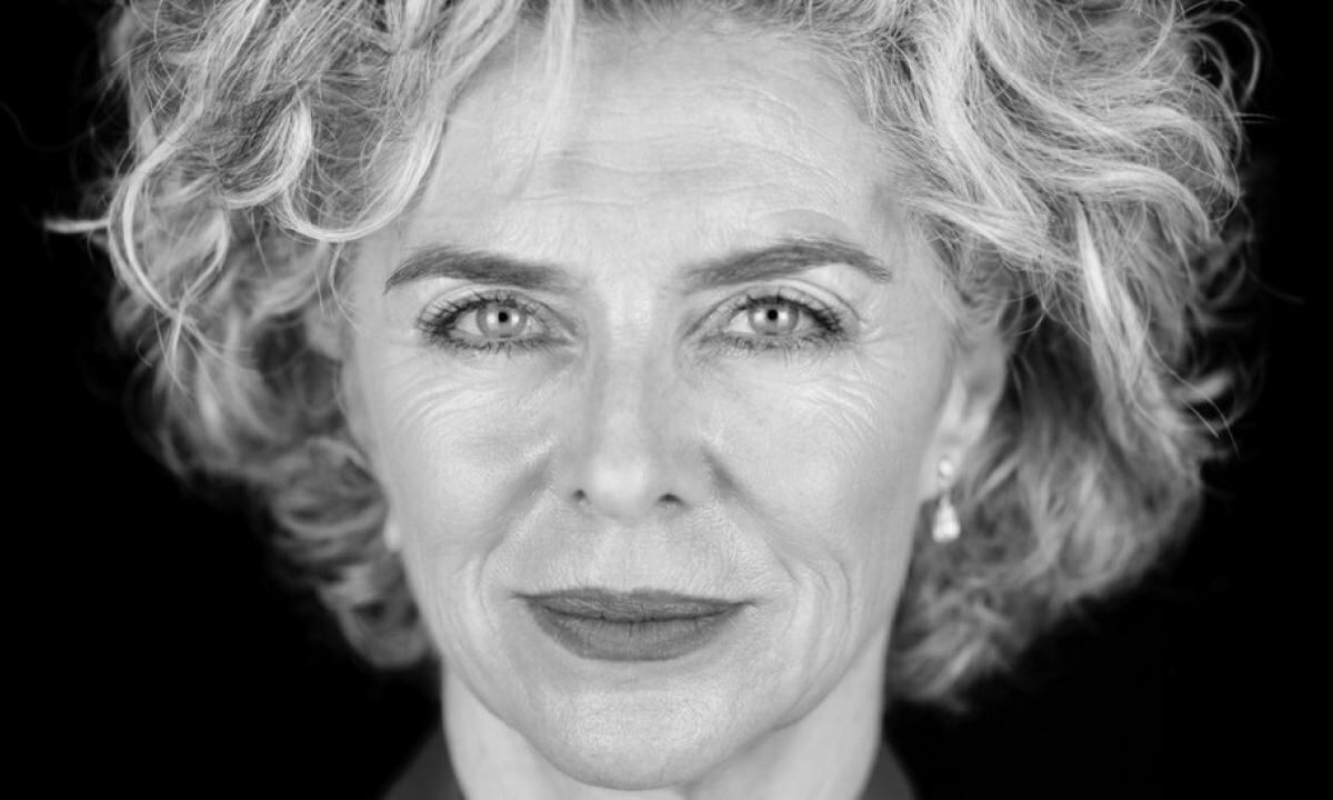 Margarita Rosa de Francisco nació en Cali, en 1965.