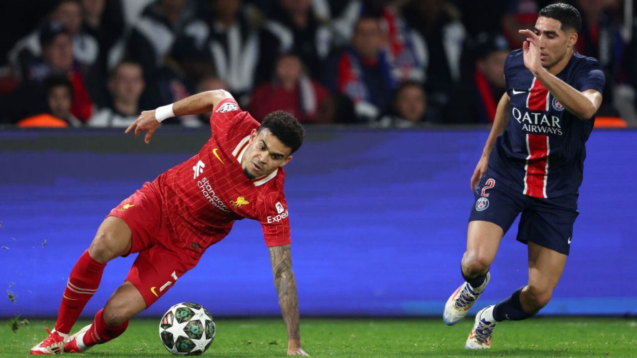 Luis Díaz ante el PSG.