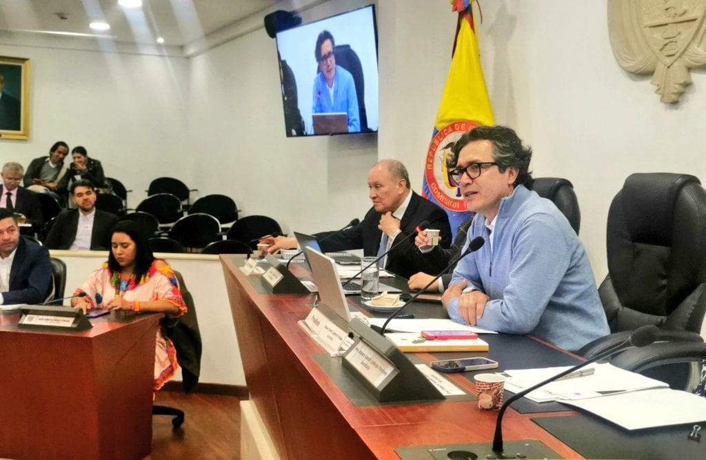 Foro para restablecer tesoro Quimbaya.