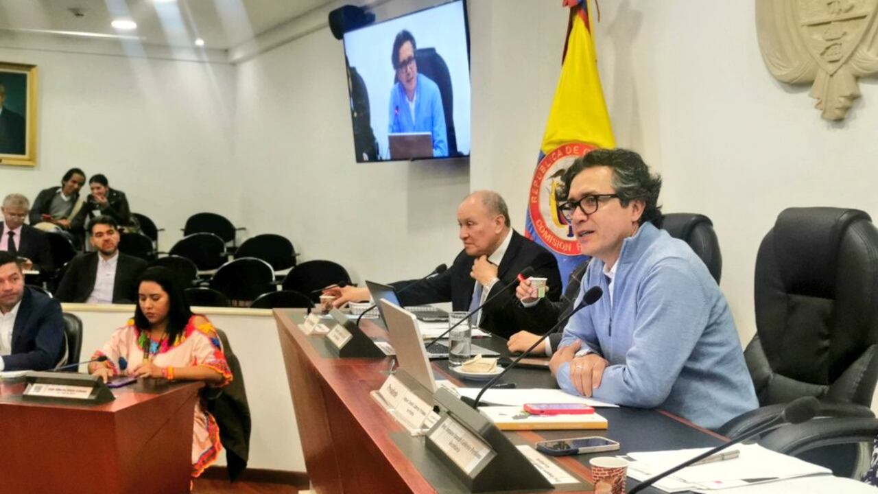 El Congreso realizó un foro para restablecer tesoro Quimbaya.