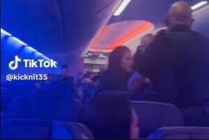 Avión Nueva Orleáns. Captura de pantalla TikTok kicknit35.