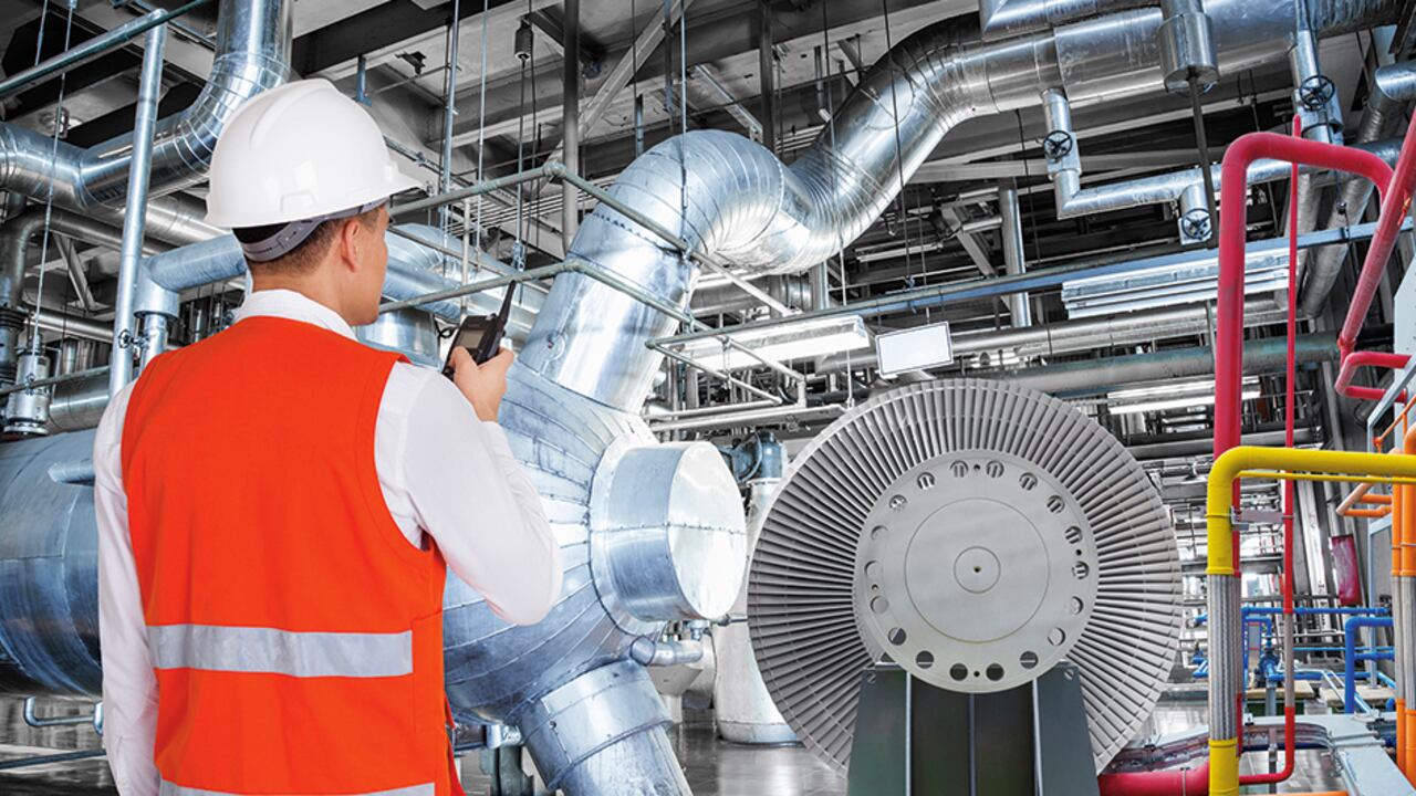 Hay confusión porque la reforma laboral retomó una norma eliminada en 2021: la jornada laboral máxima diaria en Colombia será ahora de 8 horas.