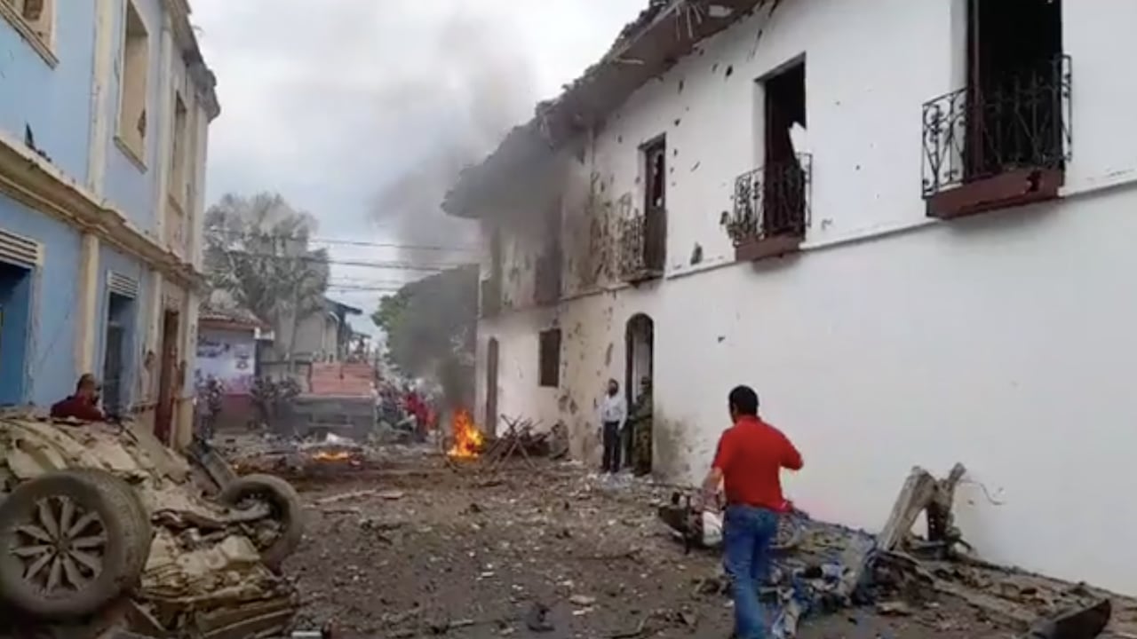 Tras el atentado, se presentaron tiroteos en el muncipio.