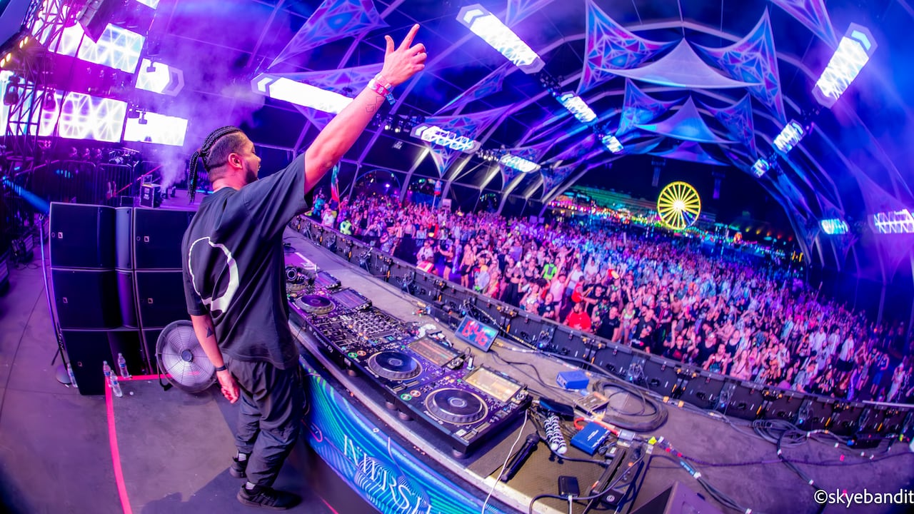Presentación del DJ internacional Khomha