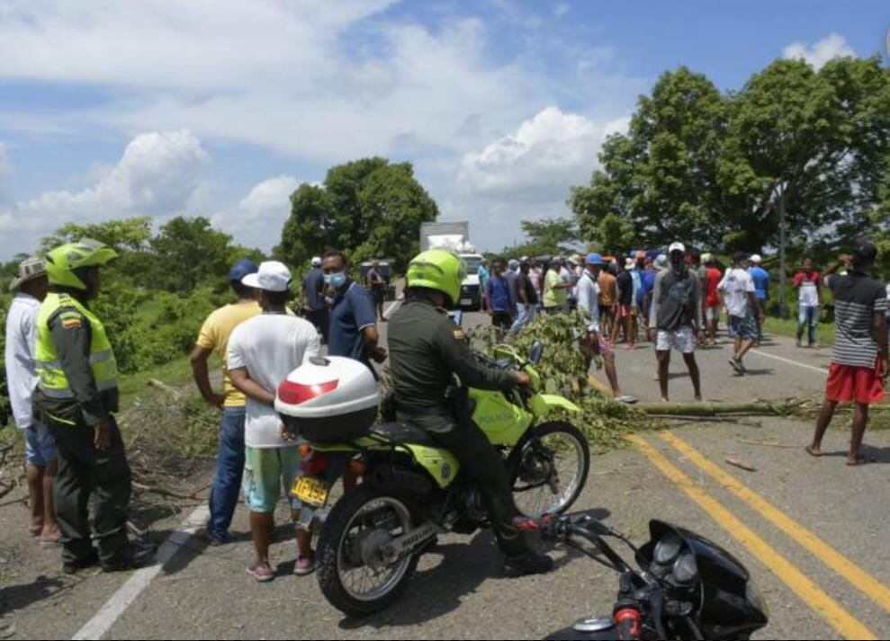 La protesta se desarrolla de manera pacífica para pedir acción de las autoridades nacionales.