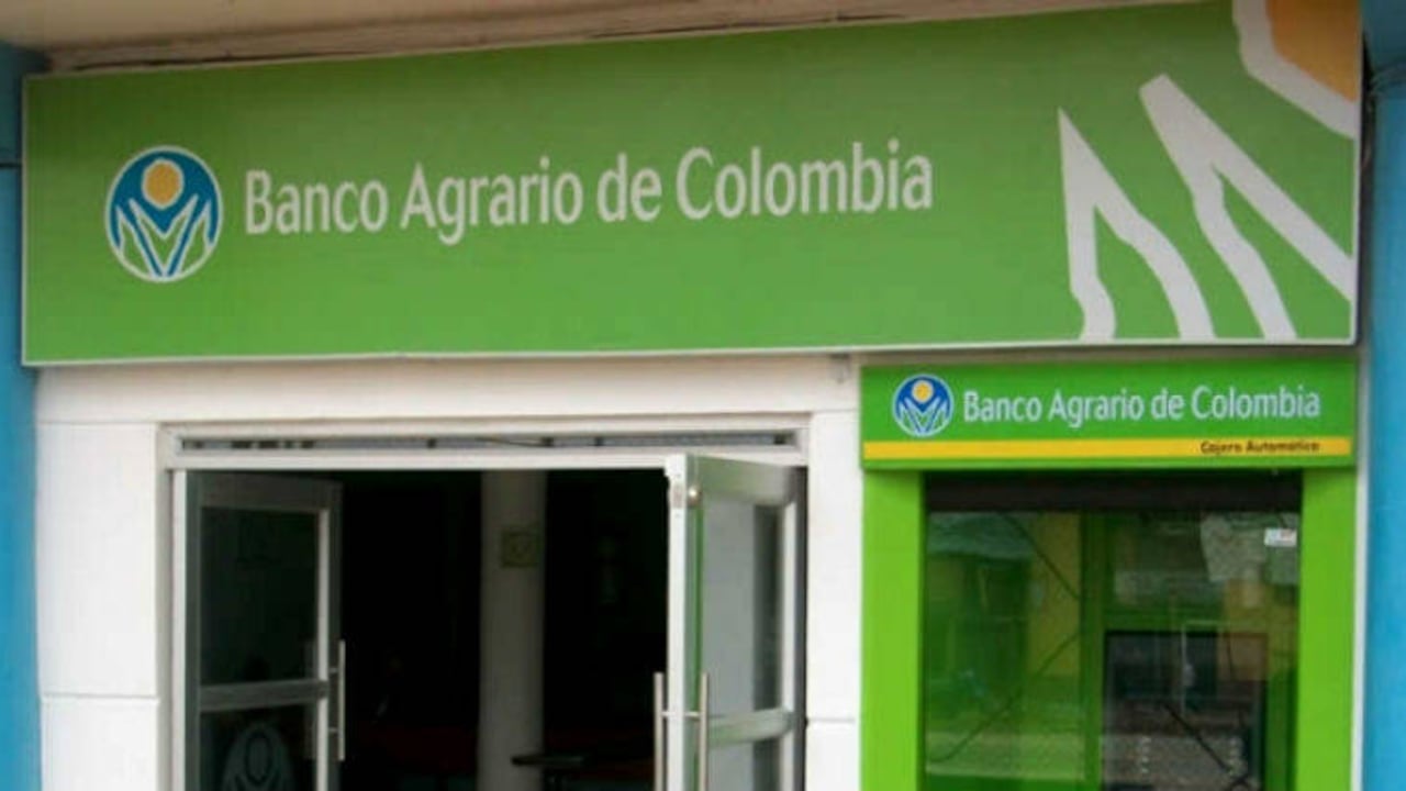 Se trata de un préstamo por $120.000.000.000 que el Banco Agrario le otorgó a Odebrecht en diciembre del 2015, con tasas de interés más bajas que las del mercado, y apenas seis meses después de que su presidente, Marcelo Odebrecht, fuera capturado en Brasil (19 de junio de 2015).