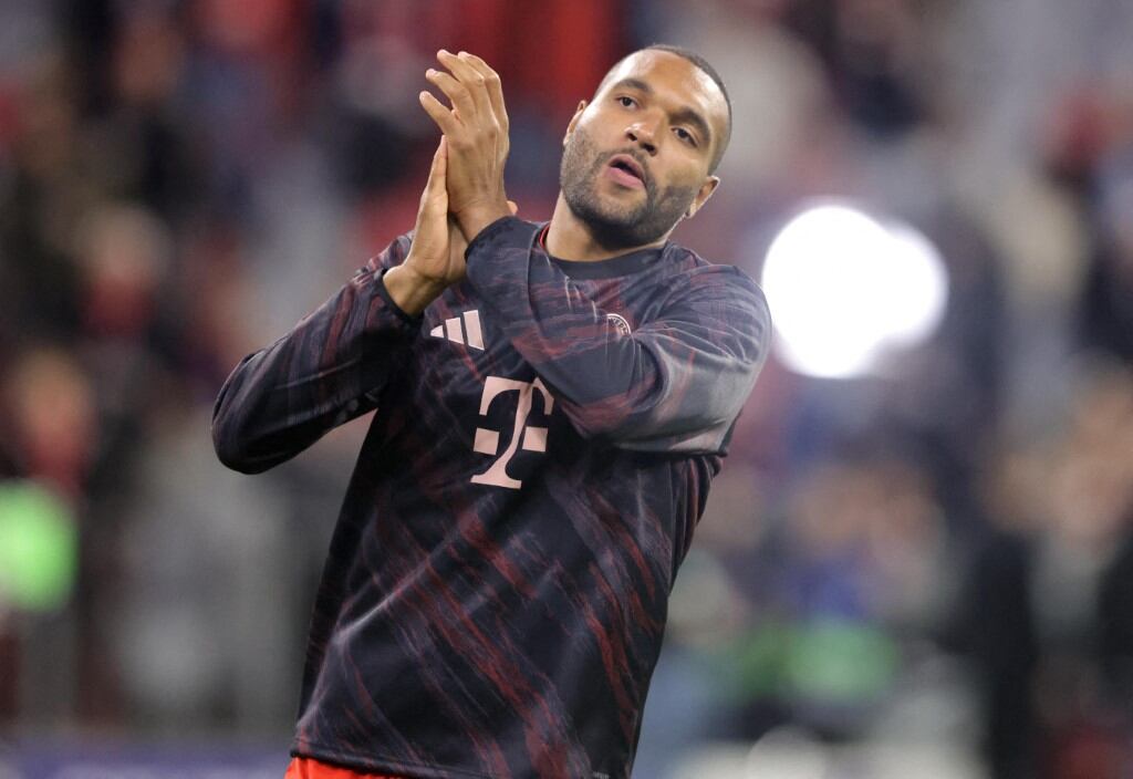Jonathan Tah antes del partido contra el PSG.