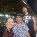 Adriana Arango, Robinson Díaz y Juan José, hijo de los actores.