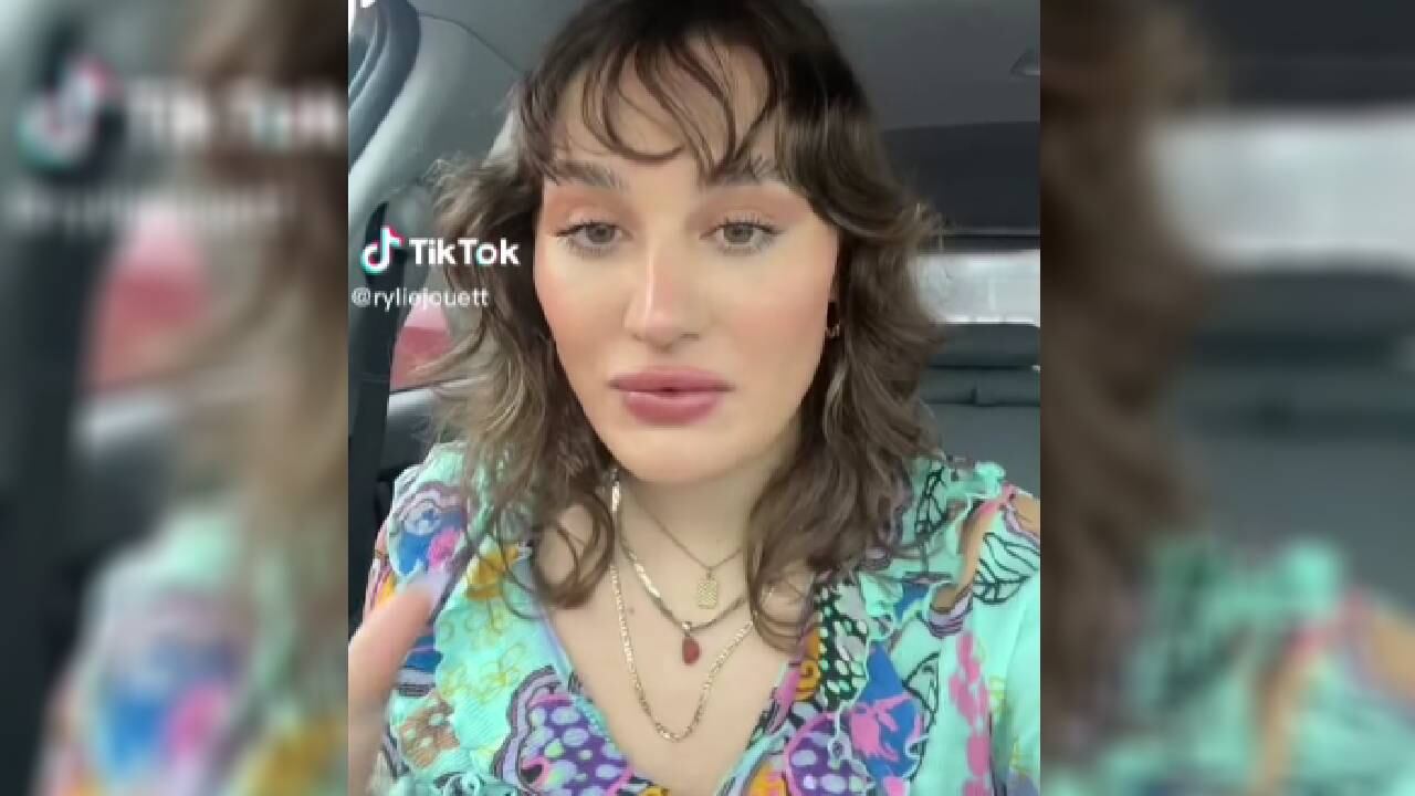 La estadounidense confesó que tanto para ella como para quien la entrevistaría fue una situación "incómoda".