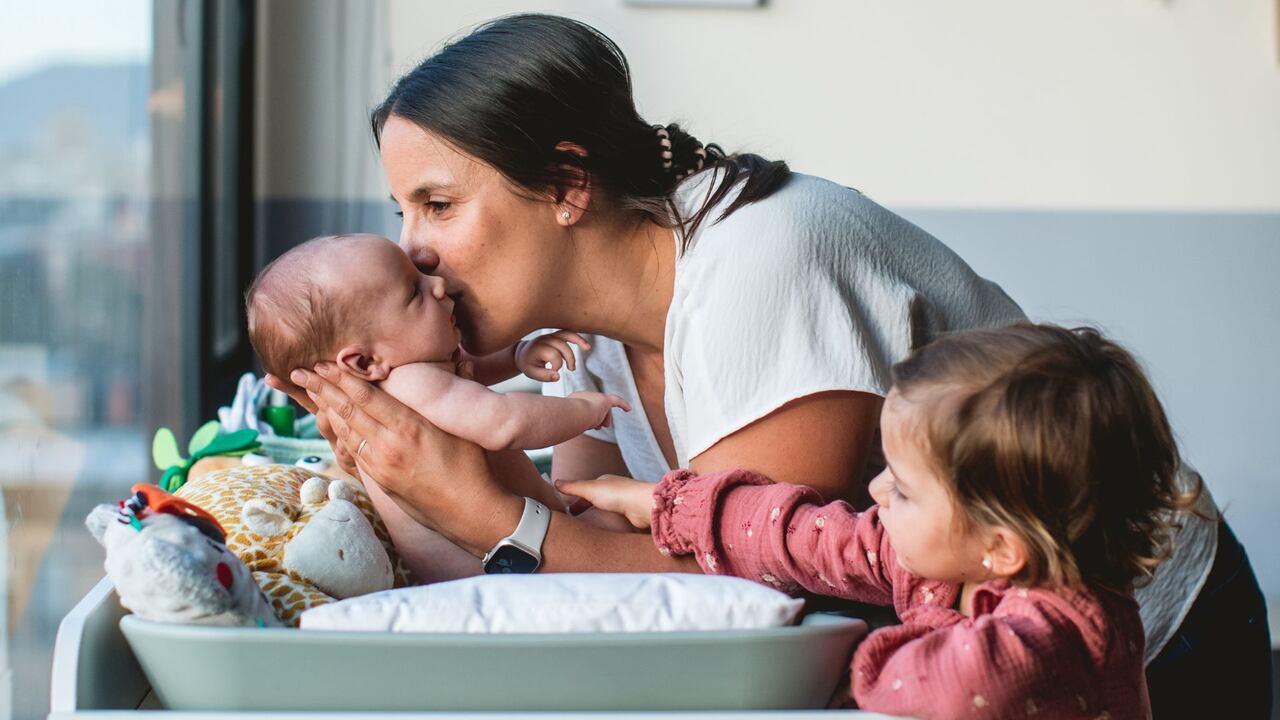 La lección más poderosa que me dejó la licencia de maternidad, como líder, fue entender que sí es posible desconectarse cuando se han sembrado en el equipo las condiciones adecuadas para hacerlo.
