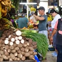 Buscan mitigar el hacinamiento de almacenes de verduras.