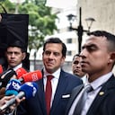 EMPALME EN EL BANCO DE LA REPÚBLICA
Abelardo De La Espriella, Omar Bula, Mauricio Gómez, Rodrigo Lara
