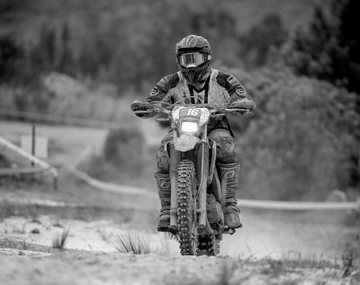 Juan Sebastián Castro, era coach de CrossFit certificado y piloto de Rally.