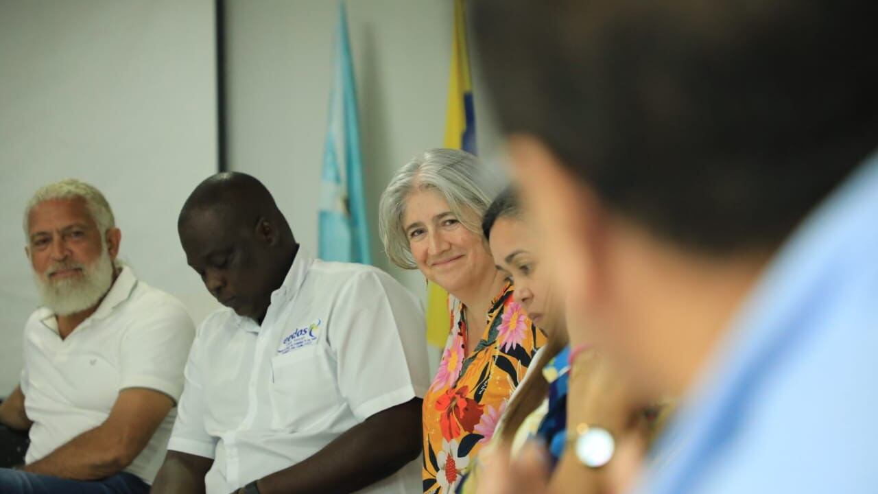 Ministra de vivienda Catalina Velasco en diálogos vinculantes en San Andrés