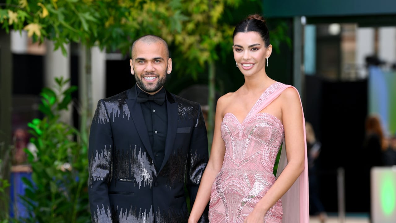 Dani Alves estuvo casado varios años con Joana Sanz. Tras el escándalo, ella le pidió el divorcio. (Photo by Joe Maher/Getty Images)