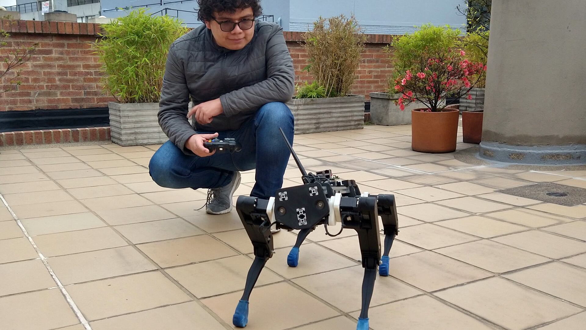 Robot cuadrúpedo k3lso-USTA.