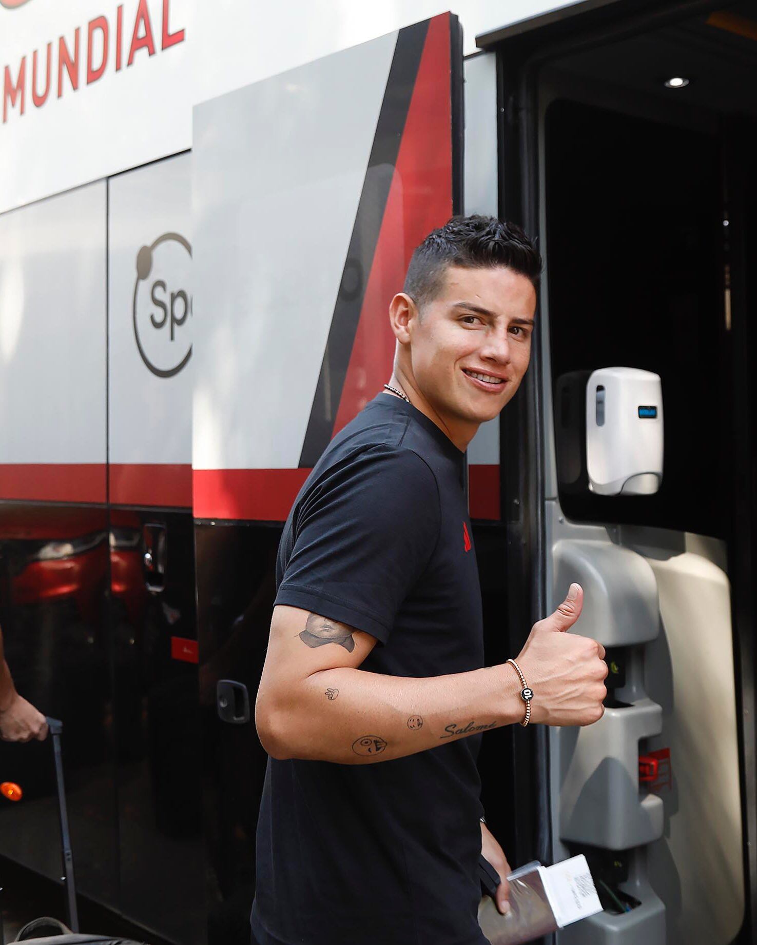 James Rodríguez está convocado para el partido ante Liga de Quito