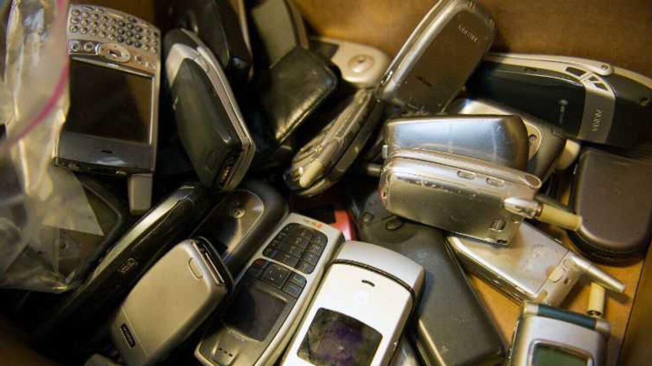 Un reciente informe del Ministerio de Ambiente y Desarrollo Sostenible, en el que además se afirma que las técnicas empleadas por los sectores económicos informales fracasan en la recuperación de recursos que sí son valiosos.