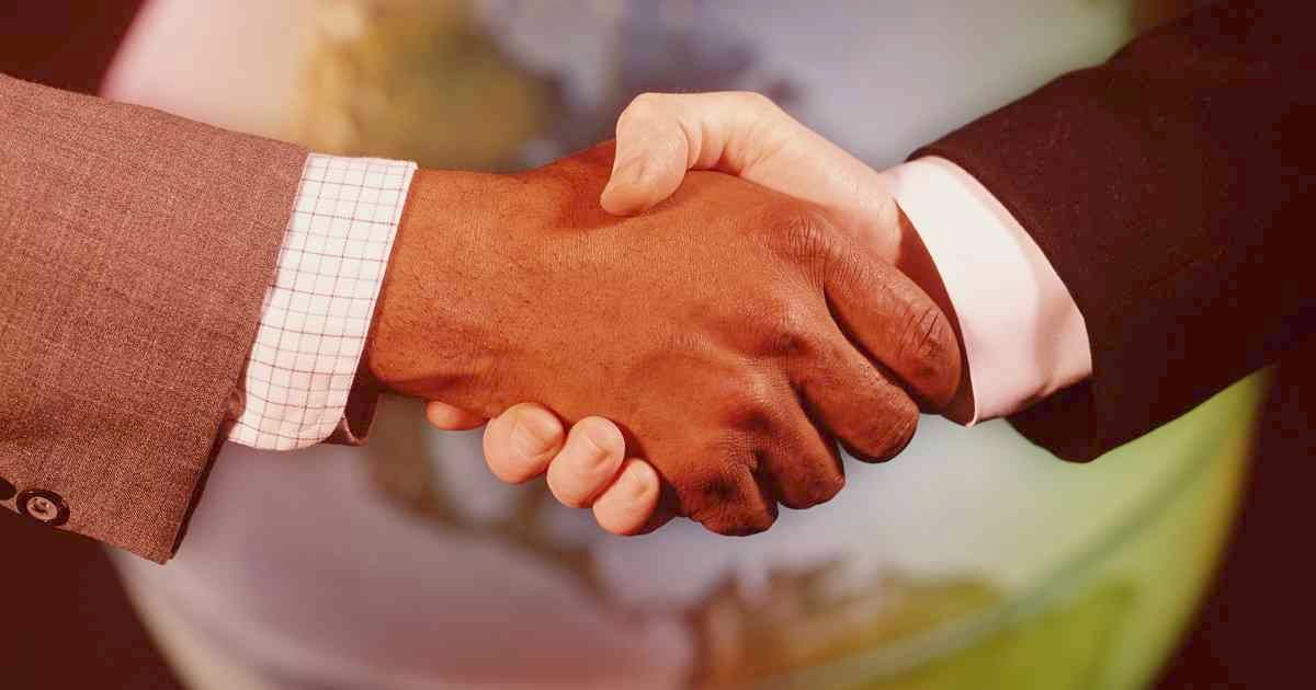 Tener un socio inversionista es una de las alternativas a las que acuden los empresarios a la hora de obtener capitalziar su empresa.