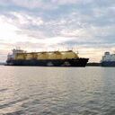 Este es el barco que trajo el gas hacia Colombia