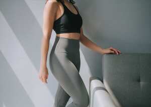 Mujer luego de hacer ejercicio.