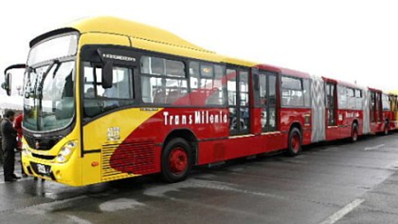 Siete puertas tienen los nuevos buses biarticulados que pueden llevar a más de 200 pasajeros.