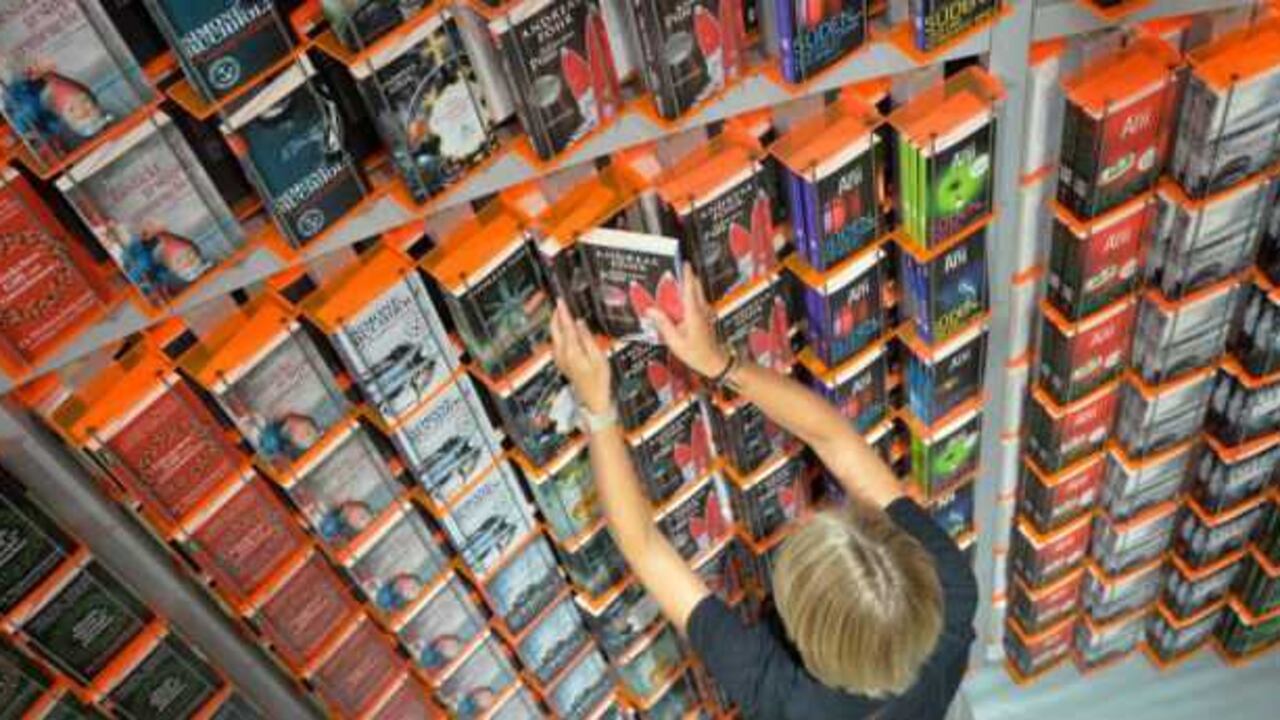 La plataforma del Met para descargar los libros tiene categorías como 'nombre del libro' o 'autor', con lo que la búsqueda se hace más sencilla.