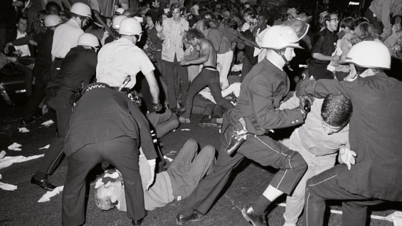 En 1968, con las muertes de Martin Luther King y de Bobby Kennedy frescas y la guerra de Vietnam en pleno, la gente salió a manifestarse. La violencia policial fue solo el primer abuso.