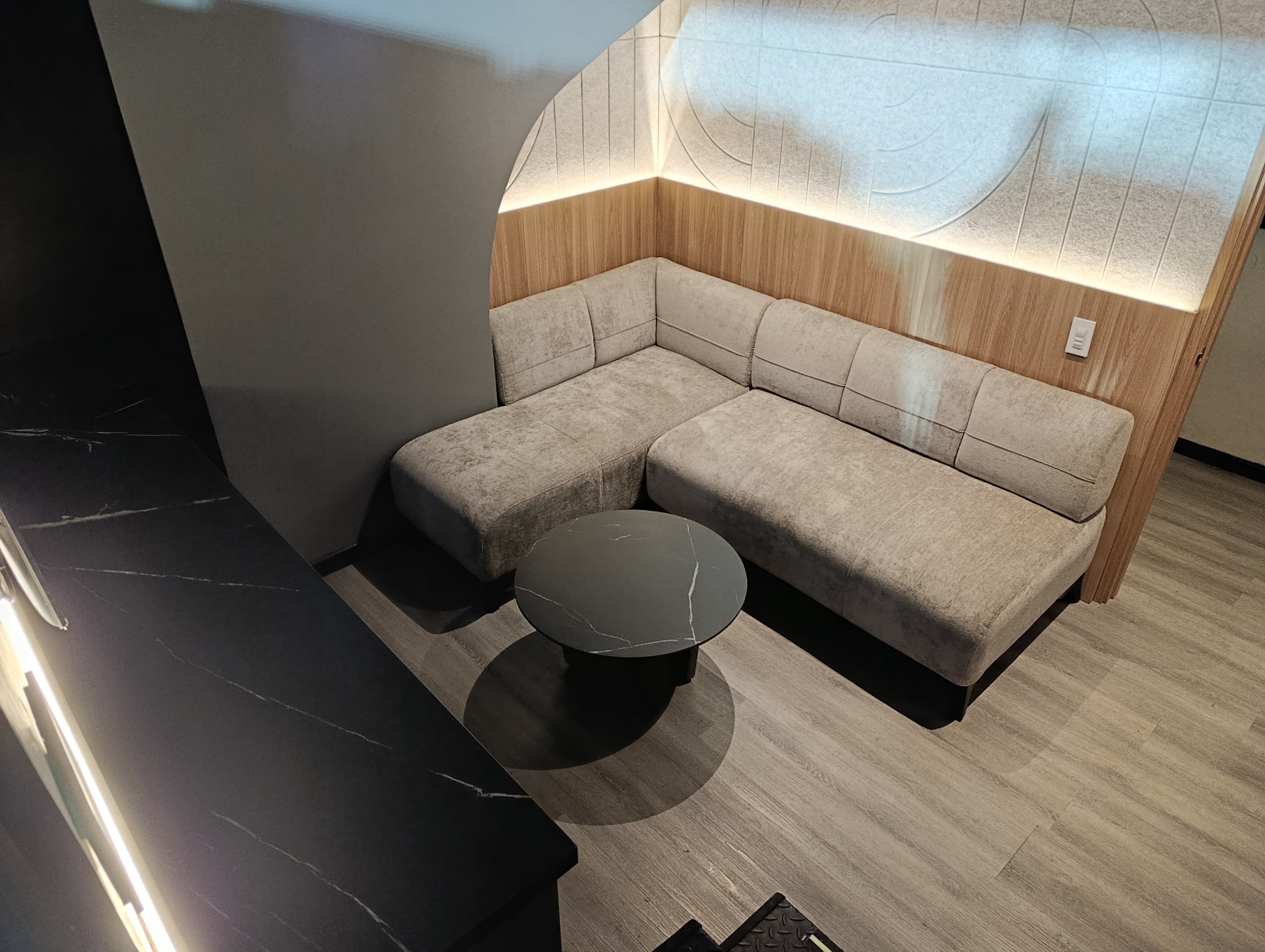 Imagen interna de una suite en El Campín.