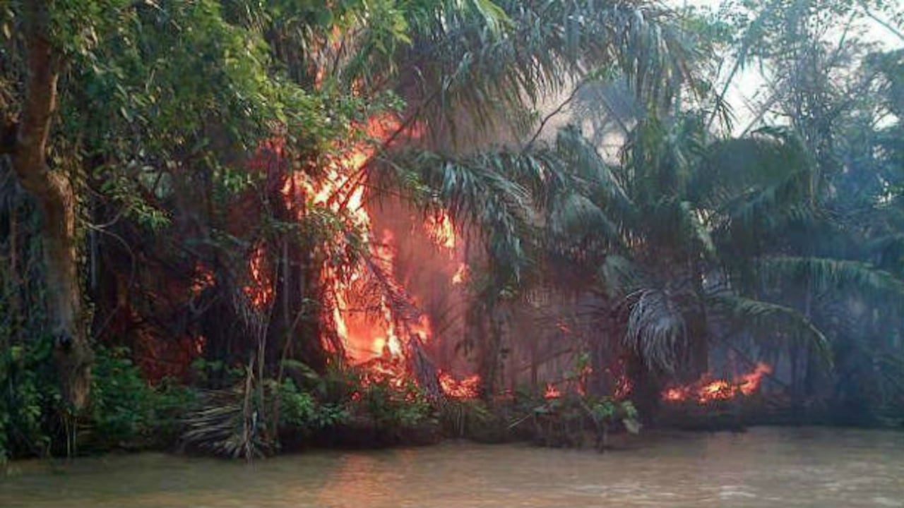 Un gran incendio arrasa con las selvas vírgenes del municipio de Unguia. Foto: @JairMosquera.