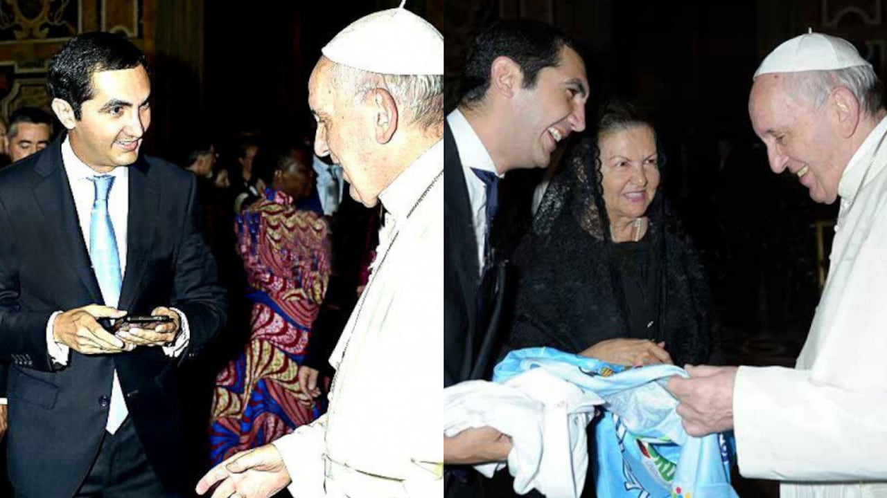 El senador David Barguil con el papa Francisco en dos ocasiones.