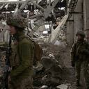 Soldados ucranianos ubicados en la frontera de su país con Rusia