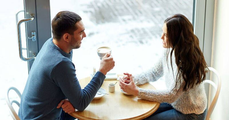 De acuerdo a un estudio del Departamento de Psicólogos de la Universidad de McGill, las personas que reportan un mayor bienestar personal son más fáciles de leer que otras. 123RF (Dolgachov)