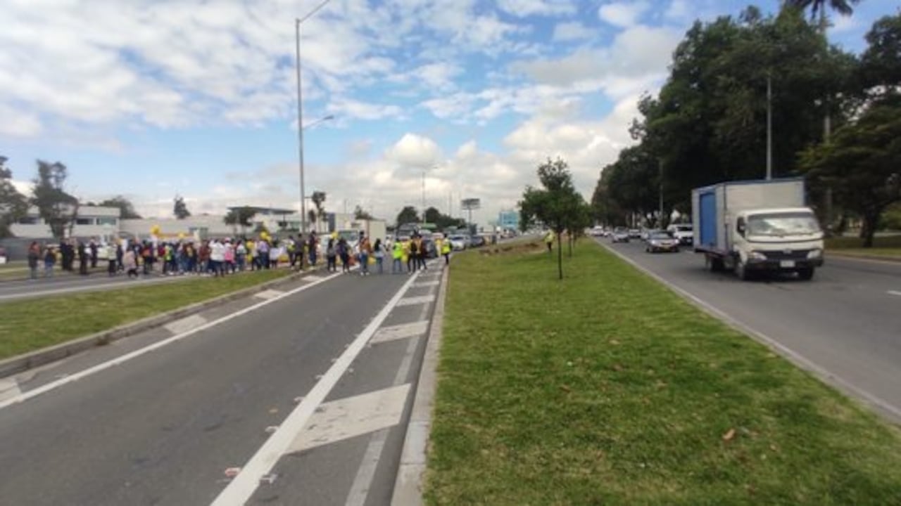 Protestas en Bogotá de trabajadores de Viva Air