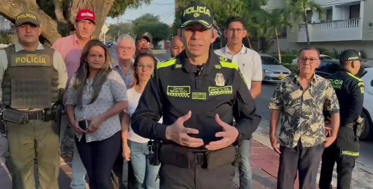 El subcomandante de la Policía llegó al barrio