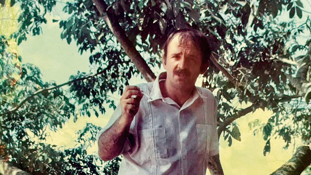 Raúl Gómez Jattin, poeta colombiano.