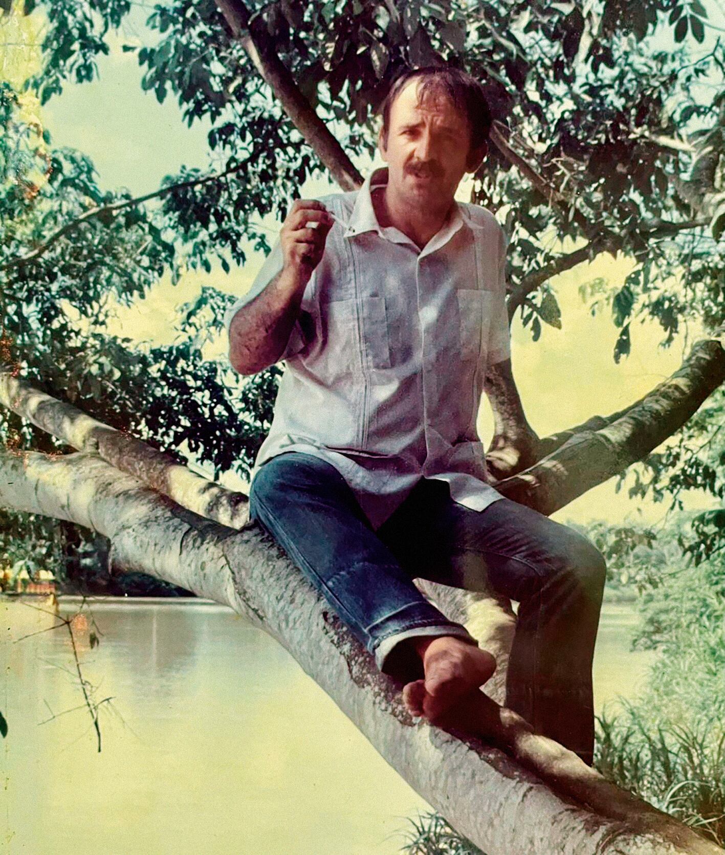 Raúl Gómez Jattin, poeta colombiano.